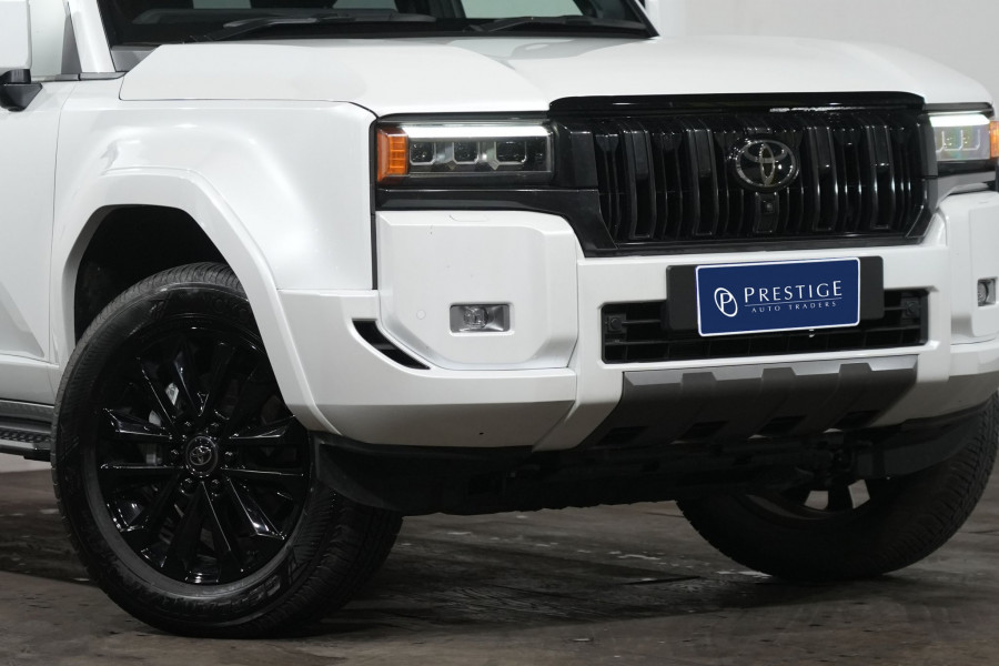 2026 Toyota LandCruiser Prado VX SUV Image 2