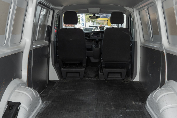 2021 Volkswagen Transporter T6.1 Van Image 17