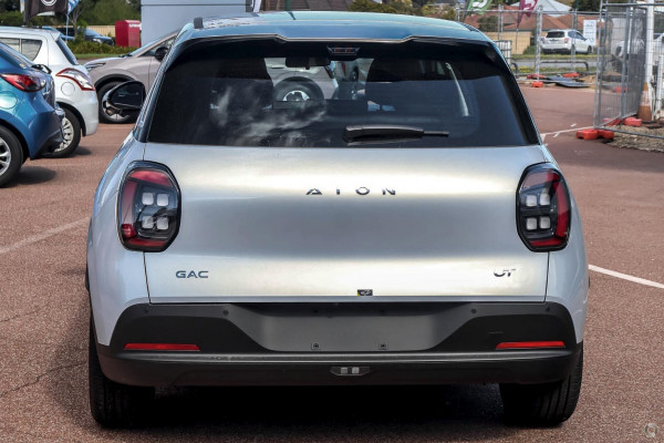 2026 GAC AION UT  Premium Hatch Image 5