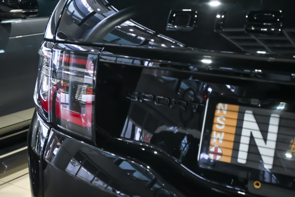 2025 MY25.5 Land Rover Discovery Sport L550 P250 Dynamic SE SUV image 24