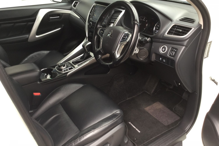 2016 Mitsubishi Pajero QE4X46 QESport GLSL DSL 8A/T Wagon Image 11