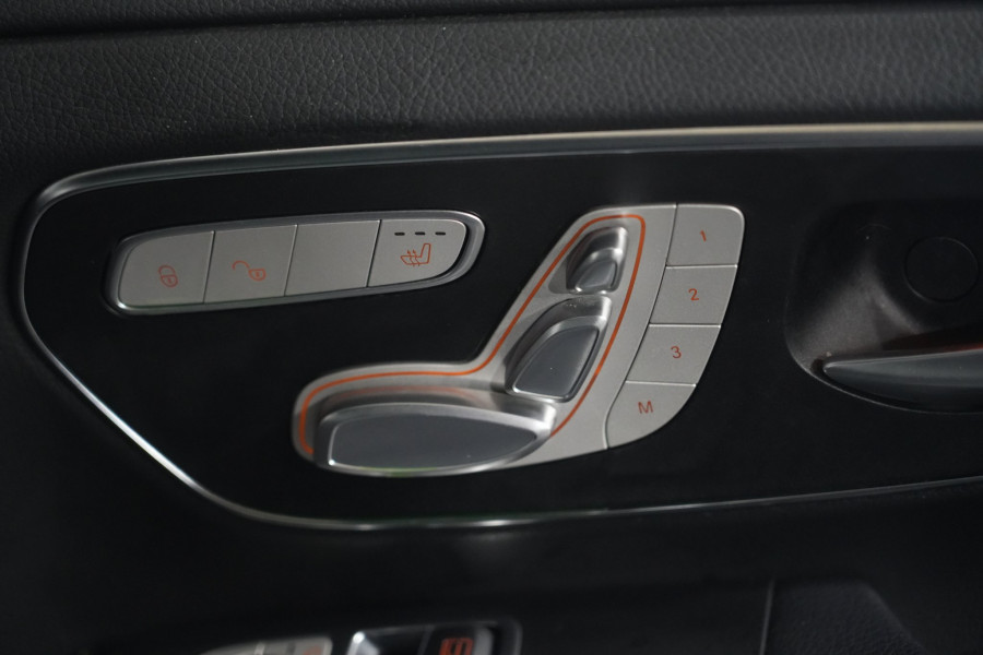 2022 Mercedes-Benz V-Class V250 d Avantgarde People Mover Image 27