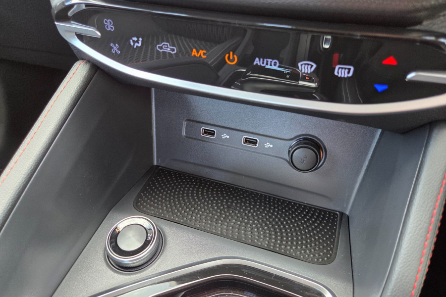2025 LDV T60 SK8C Max PRO Ute Image 14