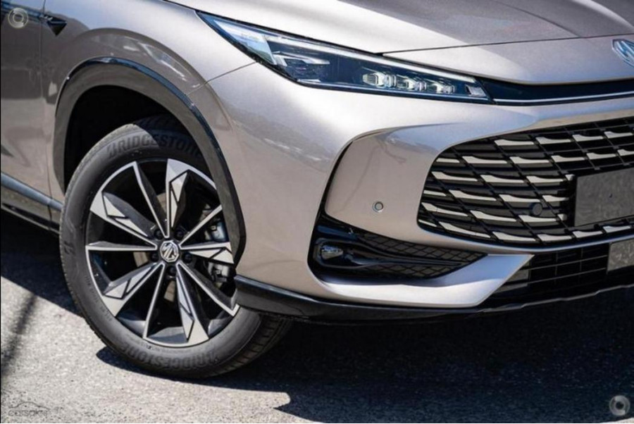 2025 MG HS AS33 Essence SUV Image 10