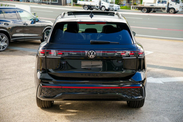 2026 Volkswagen Tiguan CT 195TSI R-Line SUV Image 3