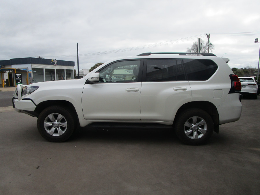 2021 Toyota LandCruiser Prado GDJ150R GXL SUV Image 4