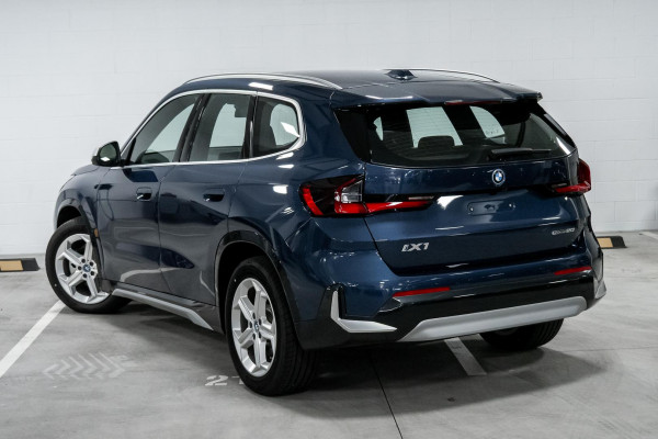 2024 BMW iX1 U11 eDrive20 xLine SUV image 2