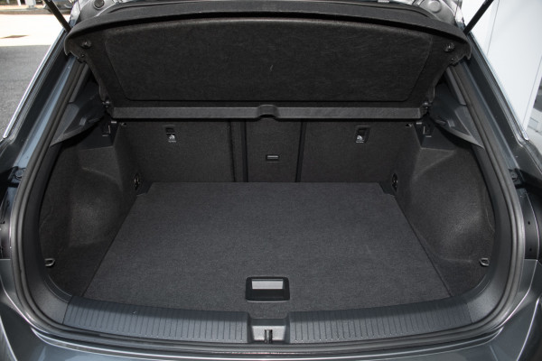 2022 MY23 Volkswagen T-Roc D11 140TSI R-Line SUV Image 20