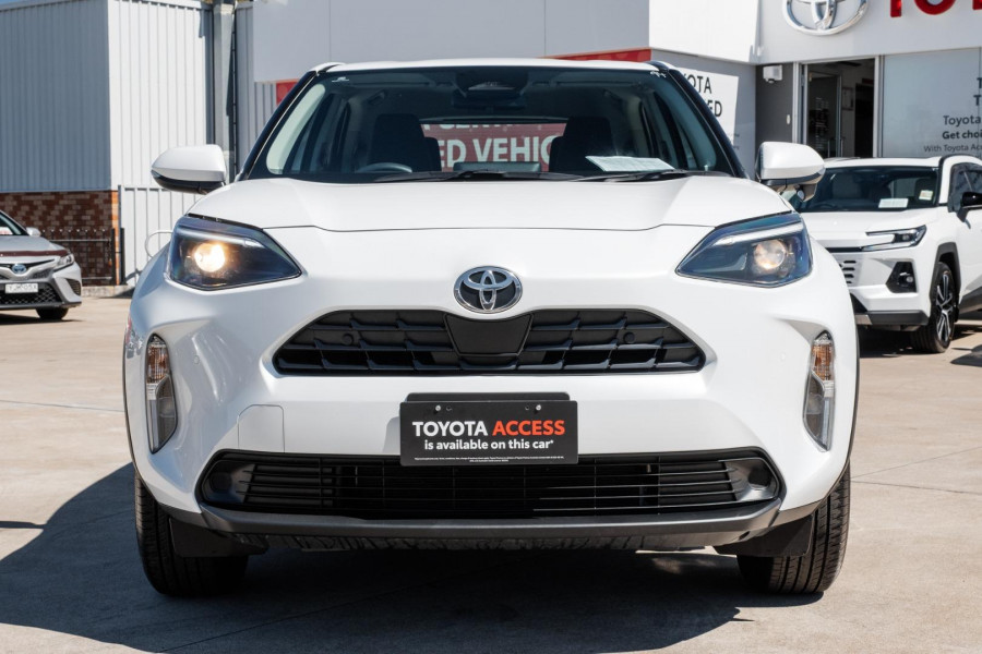 2025 Toyota Yaris Cross MXPJ10R GX SUV Image 4