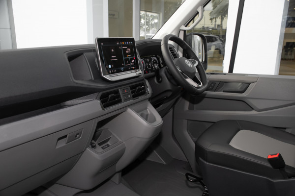 2026 Volkswagen Crafter 35 Runner MWB Van image 7