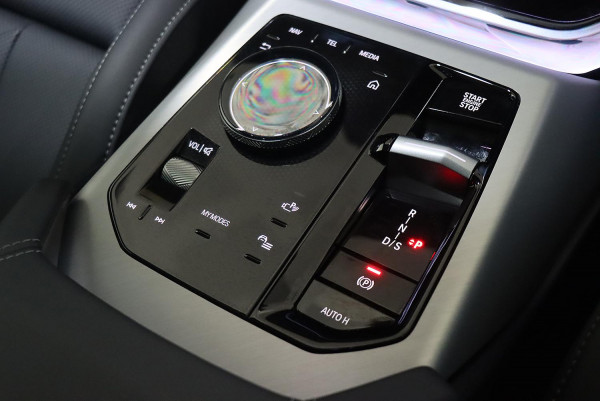 2025 BMW X3 G45 20 xDrive SUV image 18