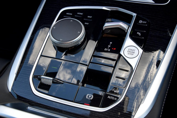 2026 BMW X7 G07 LCI xDrive40d M Sport SUV image 19