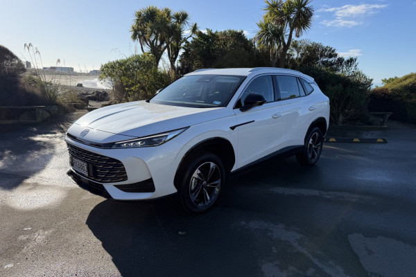 2025 MG HS AS33 Vibe SUV Image 2
