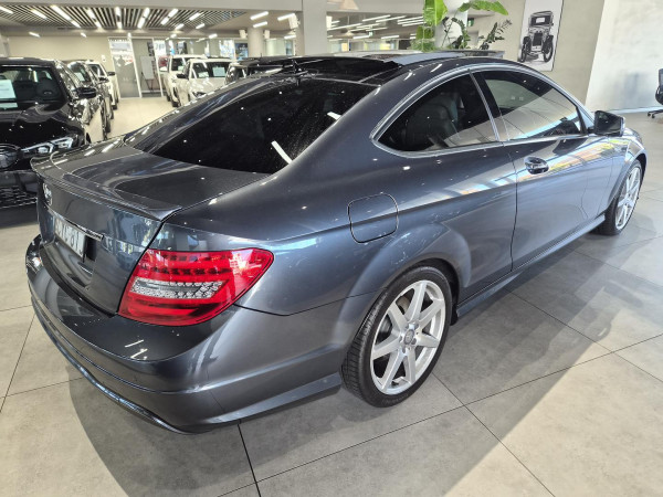 2014 Mercedes-Benz C-Class C204 C250 Coupe image 9