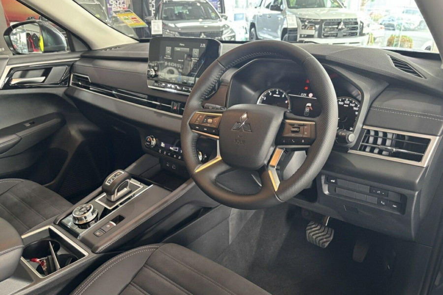 2024 Mitsubishi Outlander ZM Aspire SUV Image 18