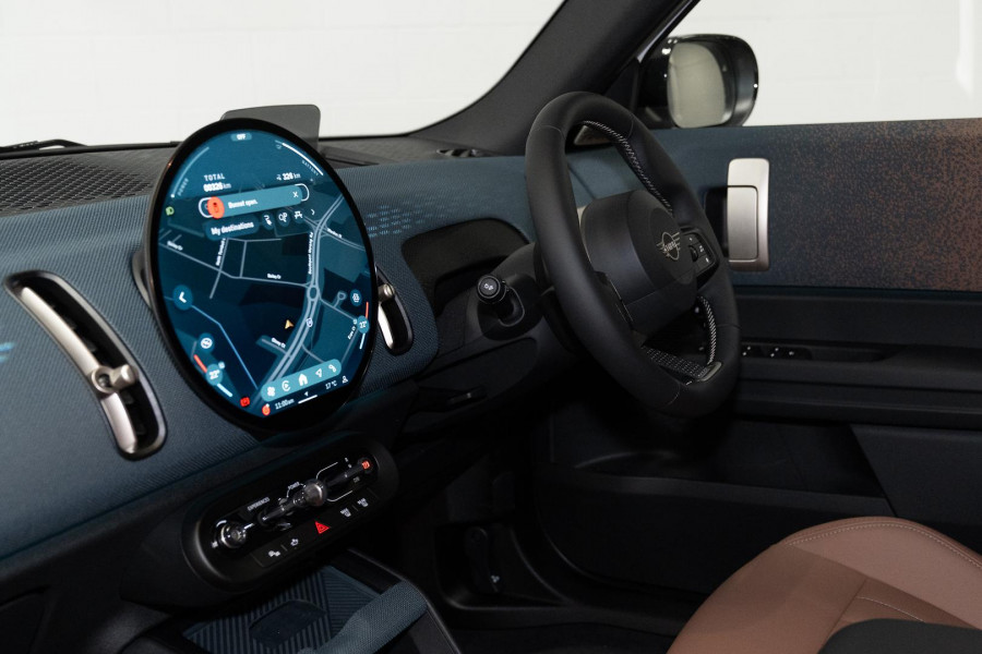 2026 MINI Countryman U25 SE Favoured SUV