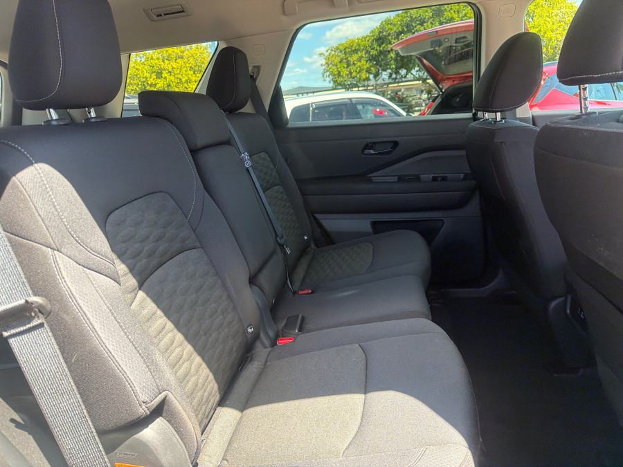 2024 Nissan Pathfinder R53 ST-L SUV Image 18