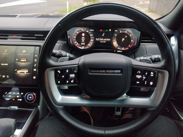 2023 Land Rover Range Rover L460 P530 Autobiography SUV image 17