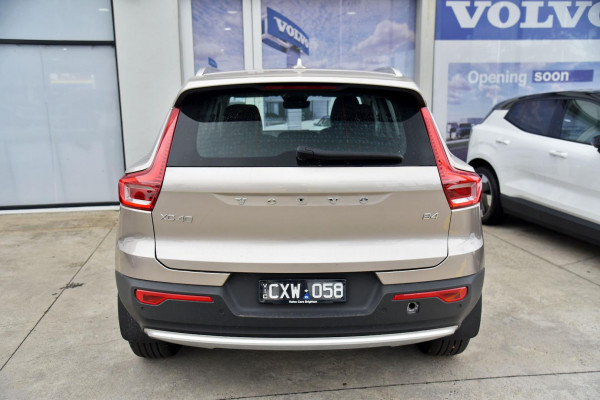 2023 MY24 Volvo XC40  Plus B4 SUV Image 5