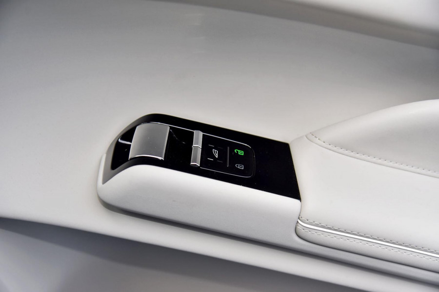 2026 Volvo ES90  Ultra Single Motor Sedan Image 8