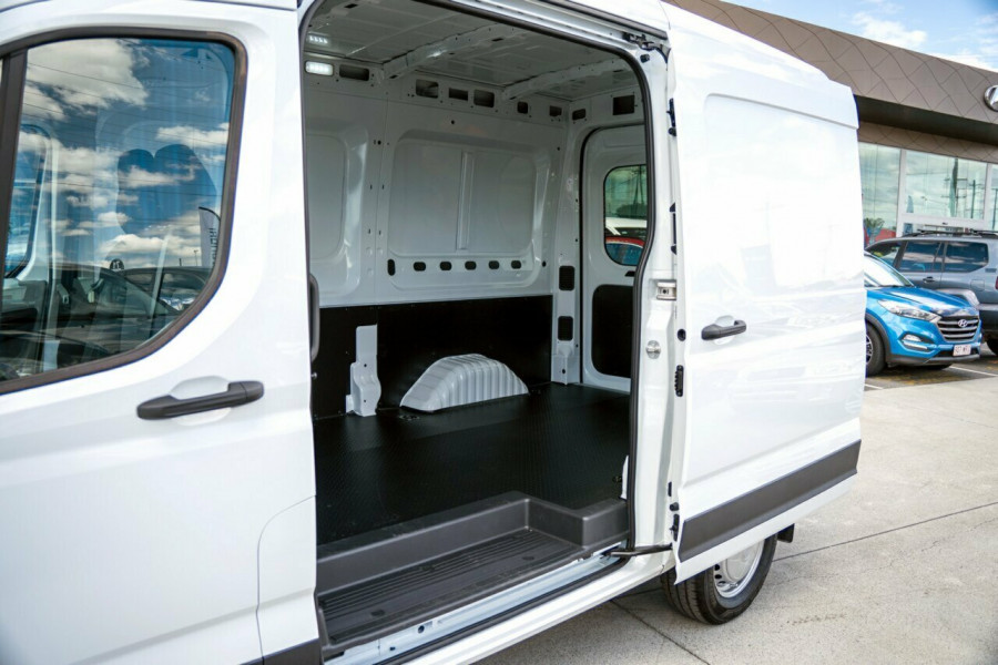 2025 MY24 LDV Deliver 9  MWB Van Image 9