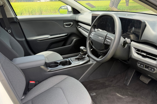 2025 Kia K4 CL4m S Sedan Image 5