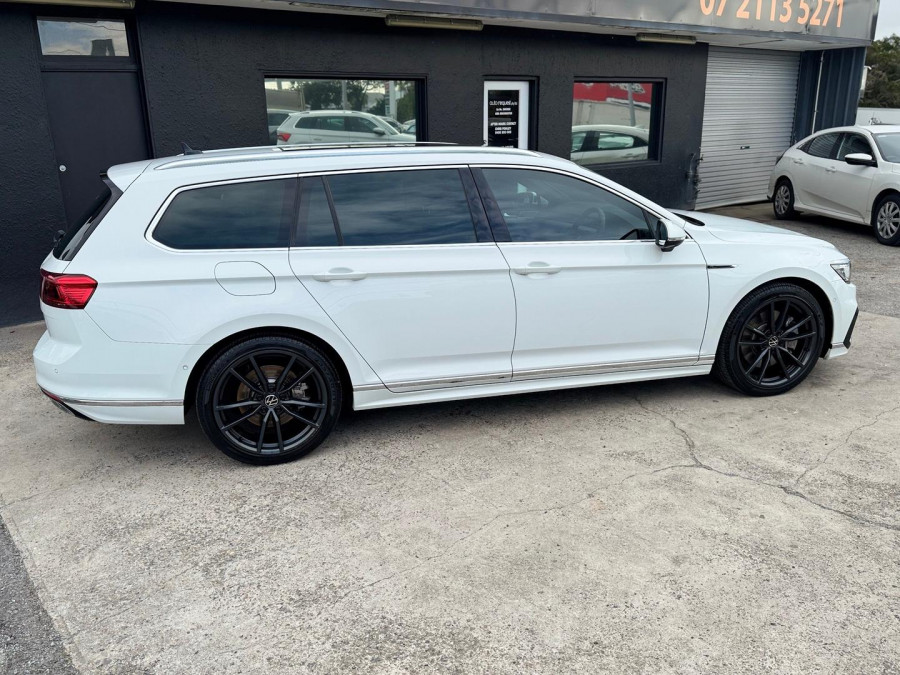 2021 Volkswagen Passat B8 206TSI R-Line Wagon Image 5