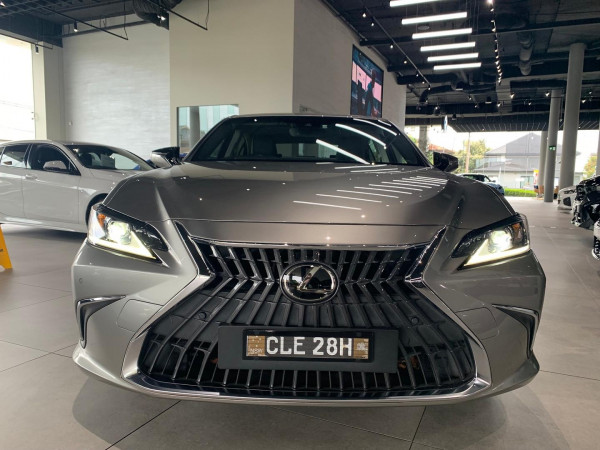 2022 Lexus ES AXZA10R ES250 Luxury Sedan image 8