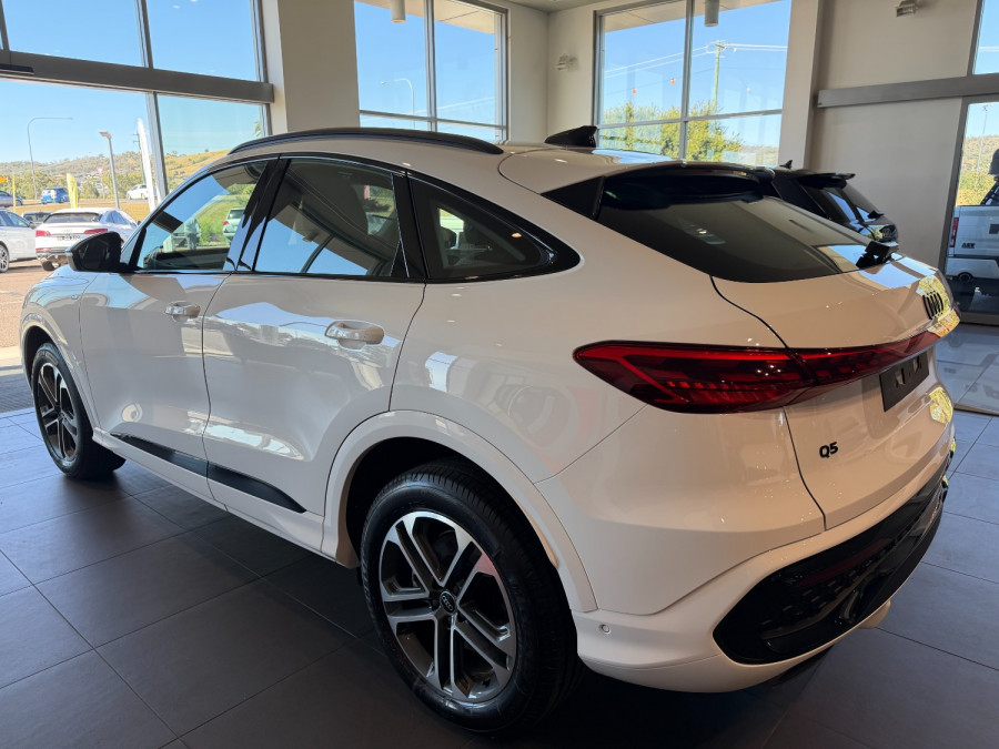2025 Audi Q5 FY TFSI Sport SUV Image 6