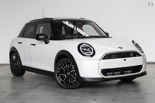 MINI Cooper C Favoured F65