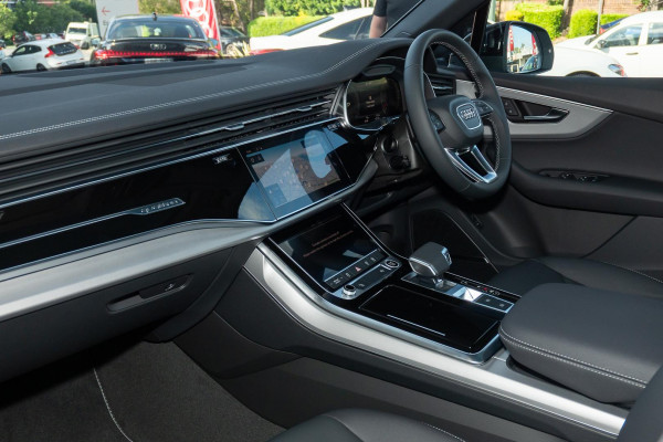 2025 Audi Q7 4M TFSI 185kW SUV image 8
