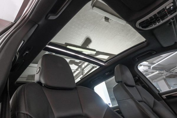 2012 MY13 Porsche Cayenne 92A SUV image 19