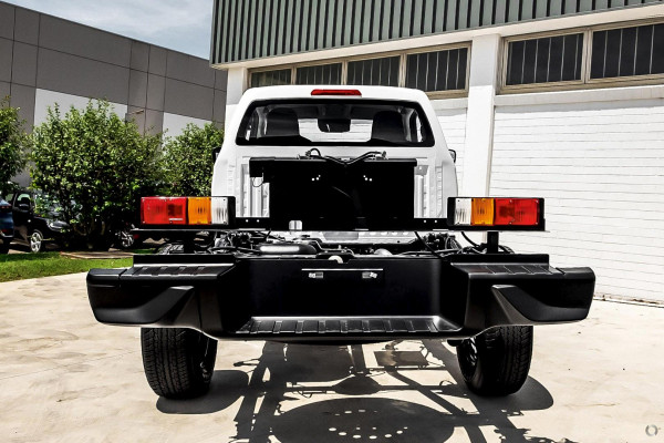 2026 MY25.5 Isuzu D-MAX RG SX High Ride Cab Chassis Image 3