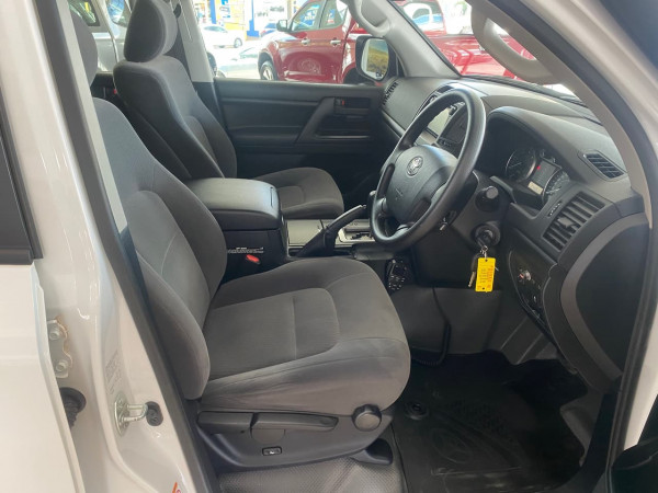 2019 Toyota Landcruiser VDJ200R GX Suv