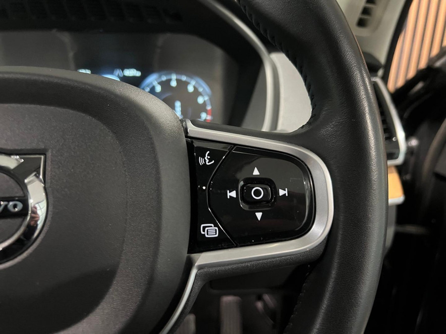 2021 MY22 Volvo XC90 L Series B5 Momentum SUV Image 14