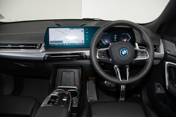 2024 BMW iX2 U10 eDrive20 M Sport SUV image 7