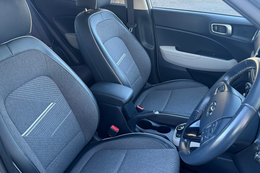 2020 Hyundai Venue QX Elite SUV Image 13