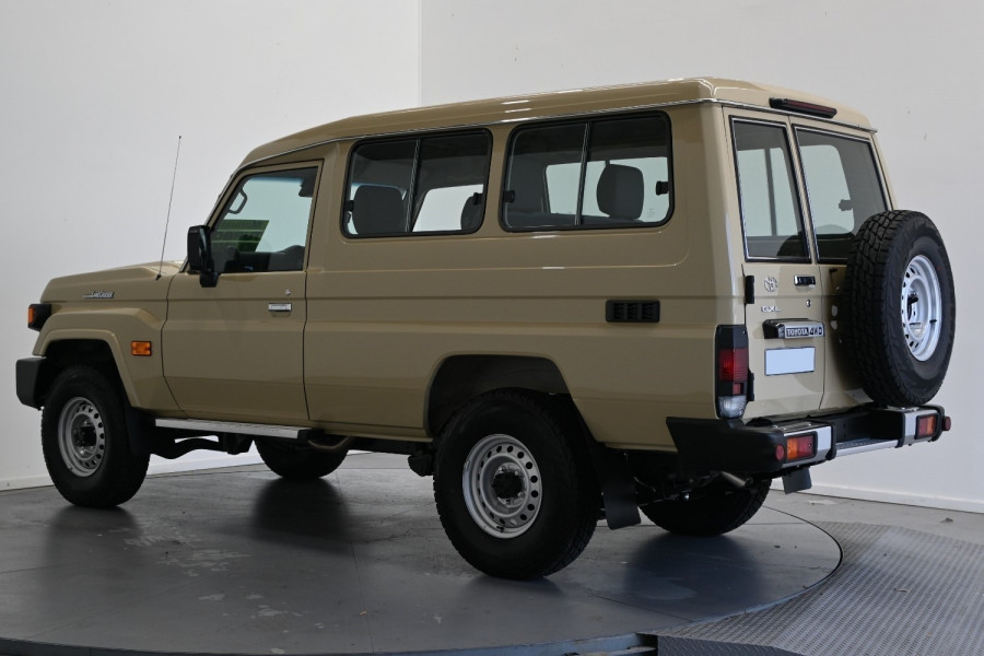 Preowned 2024 Toyota LandCruiser LC Military GXL 4.5L Tual Troop