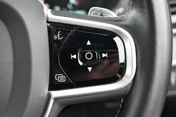 2020 Volvo XC90 L Series D5 R-Design SUV Image 26