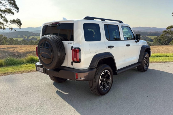 2026 GWM Tank 300 P01 Ultra Hi4-T PHEV SUV Image 7