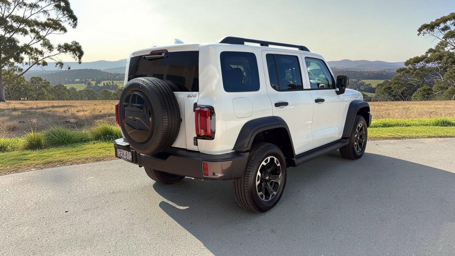 2026 GWM Tank 300 P01 Ultra Hi4-T PHEV SUV Image 7