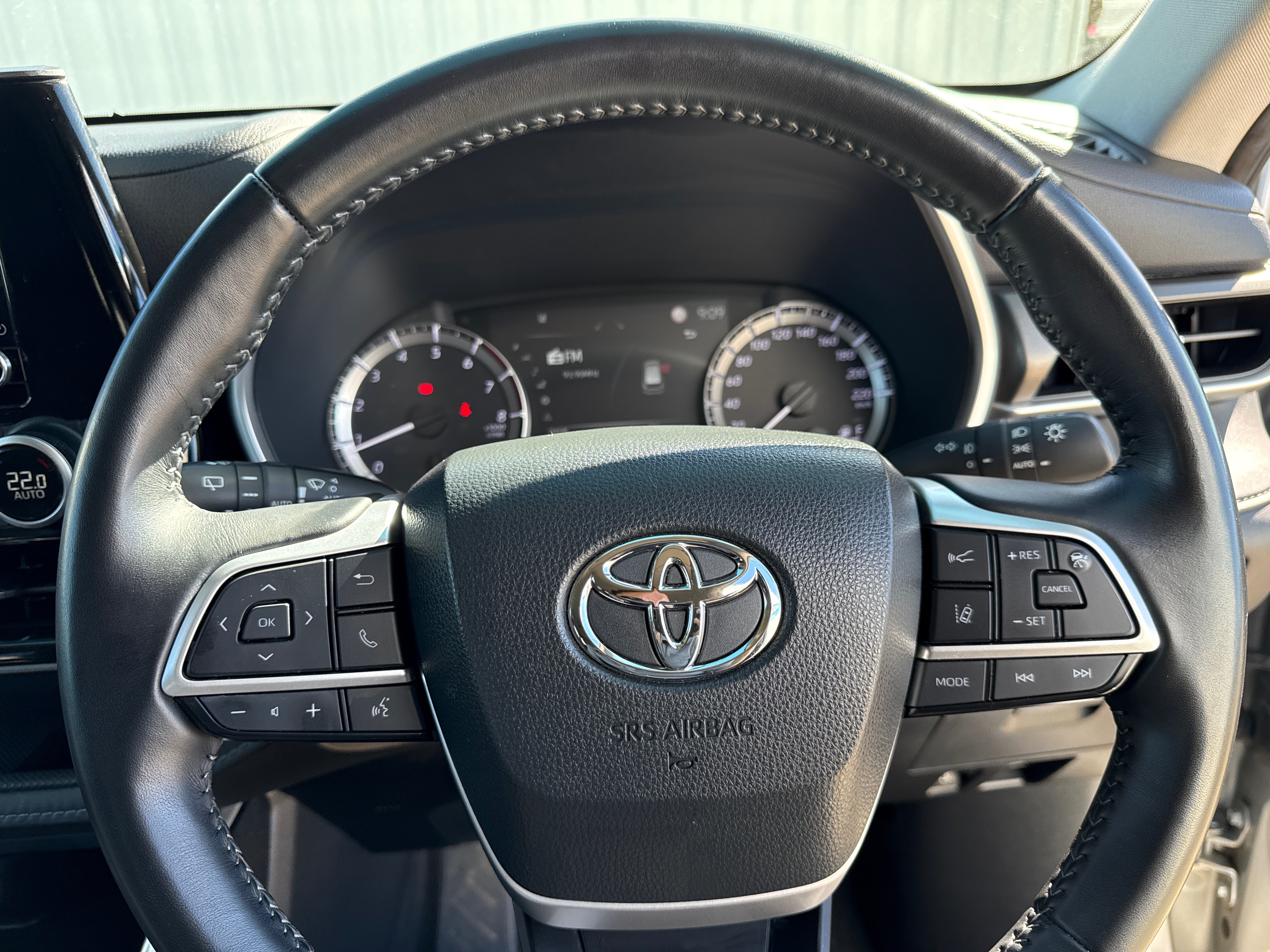 2023 Toyota Kluger TXUA75R (Petrol AWD) GX SUV Image 20