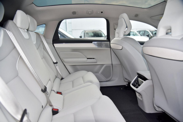 2026 Volvo ES90  Ultra Single Motor Sedan Image 14