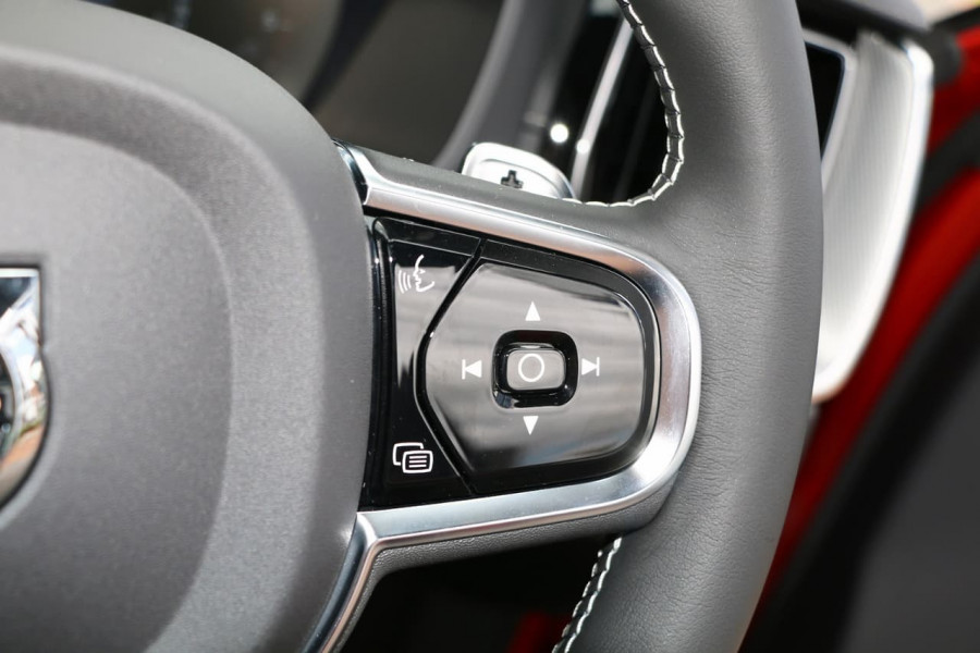 2019 MY20 Volvo XC60 UZ D5 R-Design Suv Image 17