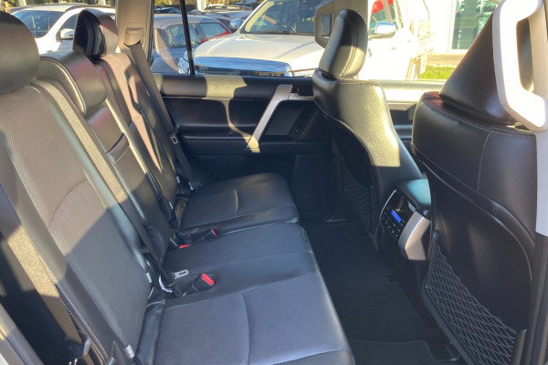 2022 Toyota LandCruiser Prado GDJ150R VX SUV Image 10