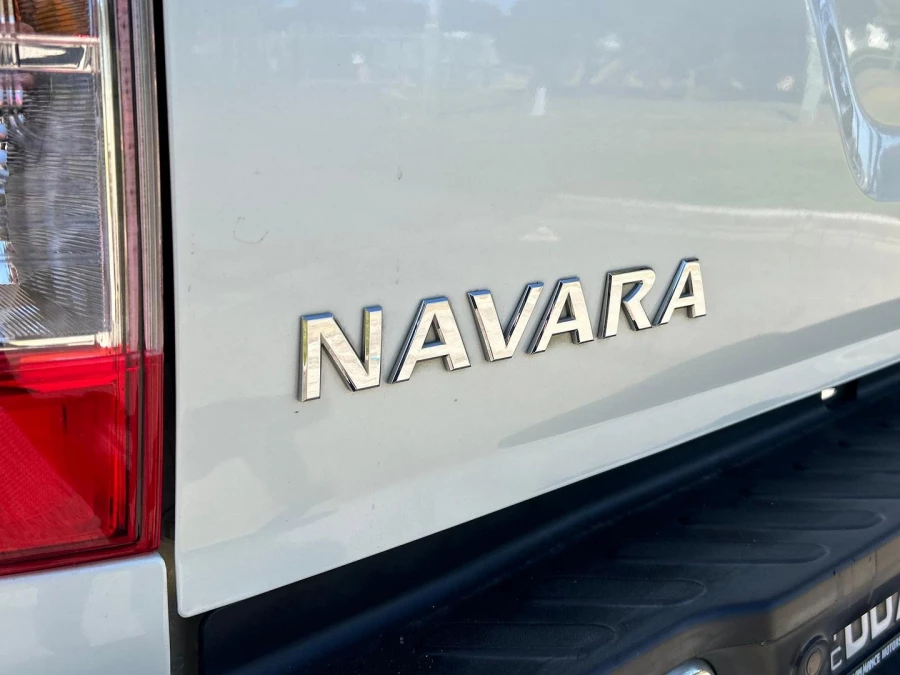 2019 Nissan Navara D23 Series 3 ST-X King Cab Pickup Image 13