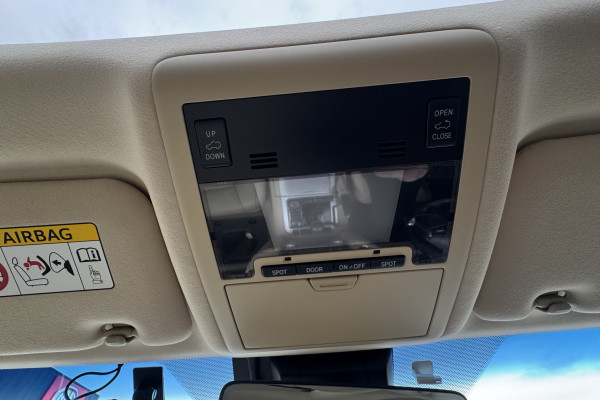 2017 Toyota LandCruiser VDJ200R Sahara SUV Image 40