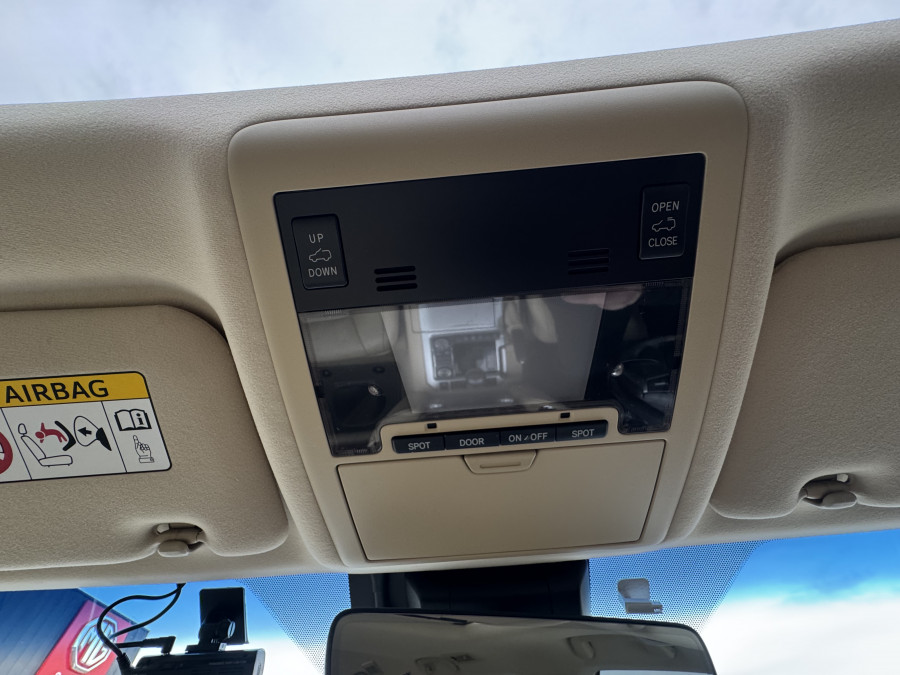 2017 Toyota LandCruiser VDJ200R Sahara SUV Image 40