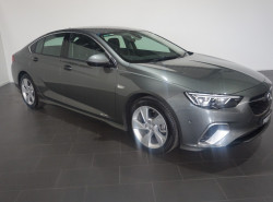 Holden Commodore RS-V ZB