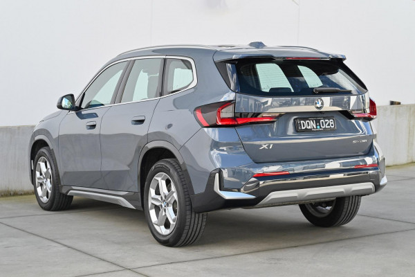 2025 BMW X1 U11 sDrive18i SUV image 4